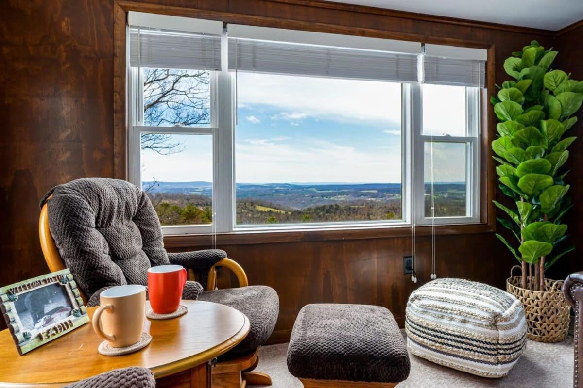 Mountaintop Views, Hot Tub, Deck, Fire Pit & Wifi Augusta Esterno foto