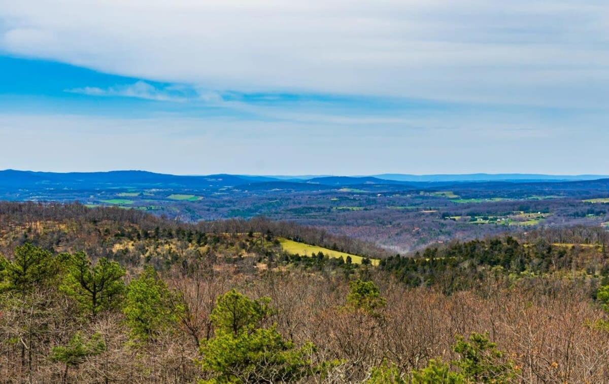 Mountaintop Views, Hot Tub, Deck, Fire Pit & Wifi Augusta Esterno foto