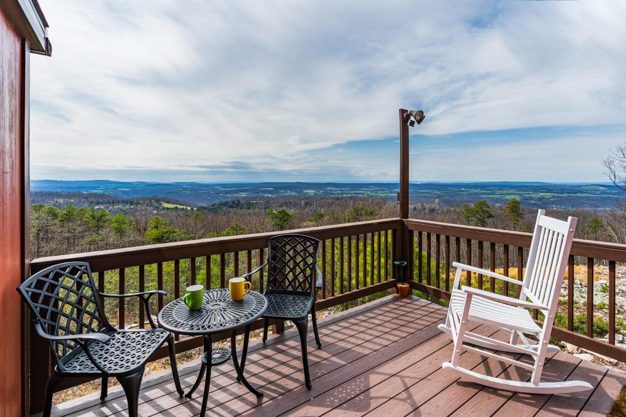 Mountaintop Views, Hot Tub, Deck, Fire Pit & Wifi Augusta Esterno foto